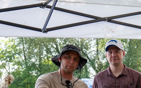 USAREUR-AF and Mayor of Bergisch-Gladbach visits 25-11 DE