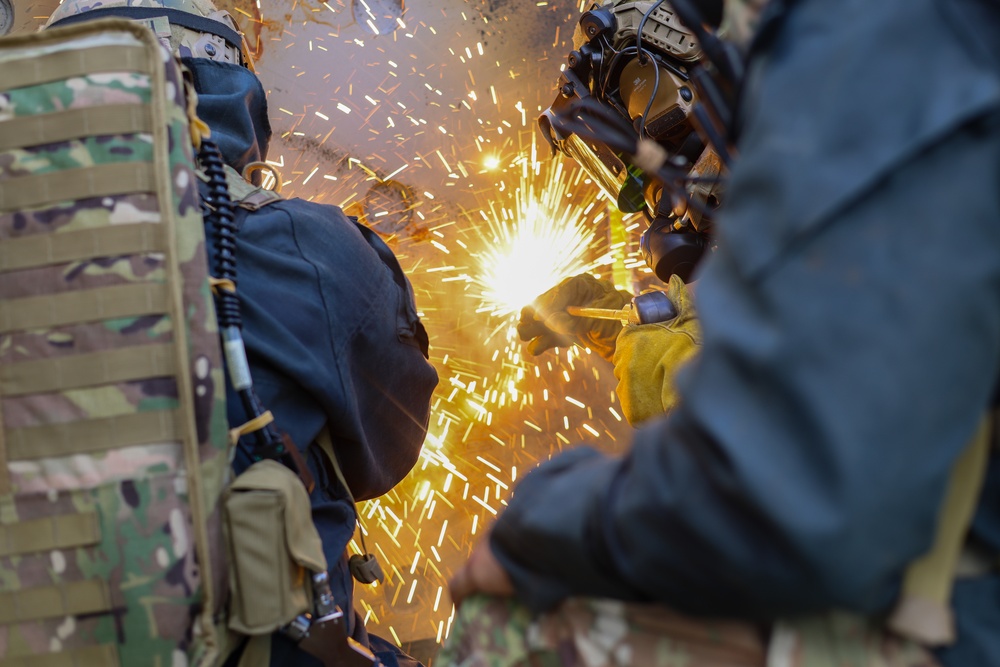27th Engineer Battalion Hosts 3rd Annual Breacher's Symposium