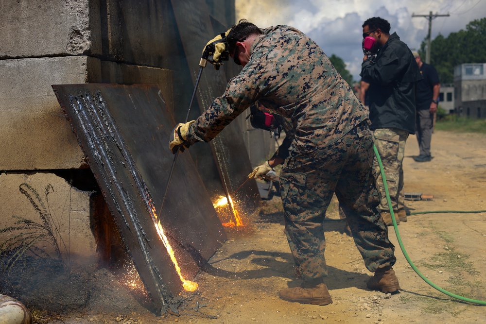27th Engineer Battalion Hosts 3rd Annual Breacher's Symposium