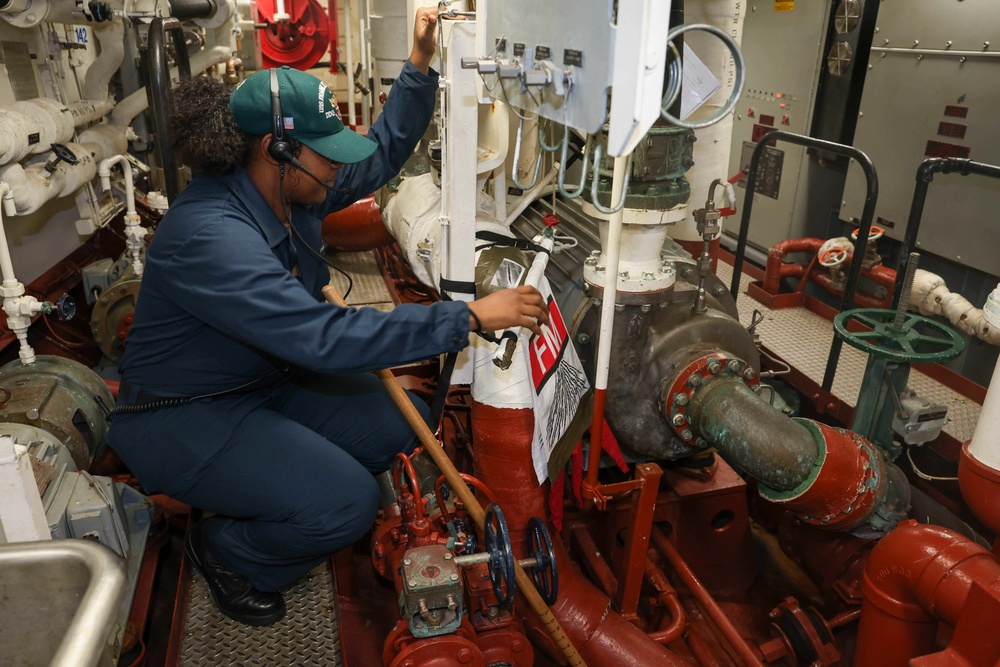 Frank E. Petersen Jr. conducts damage control exercise