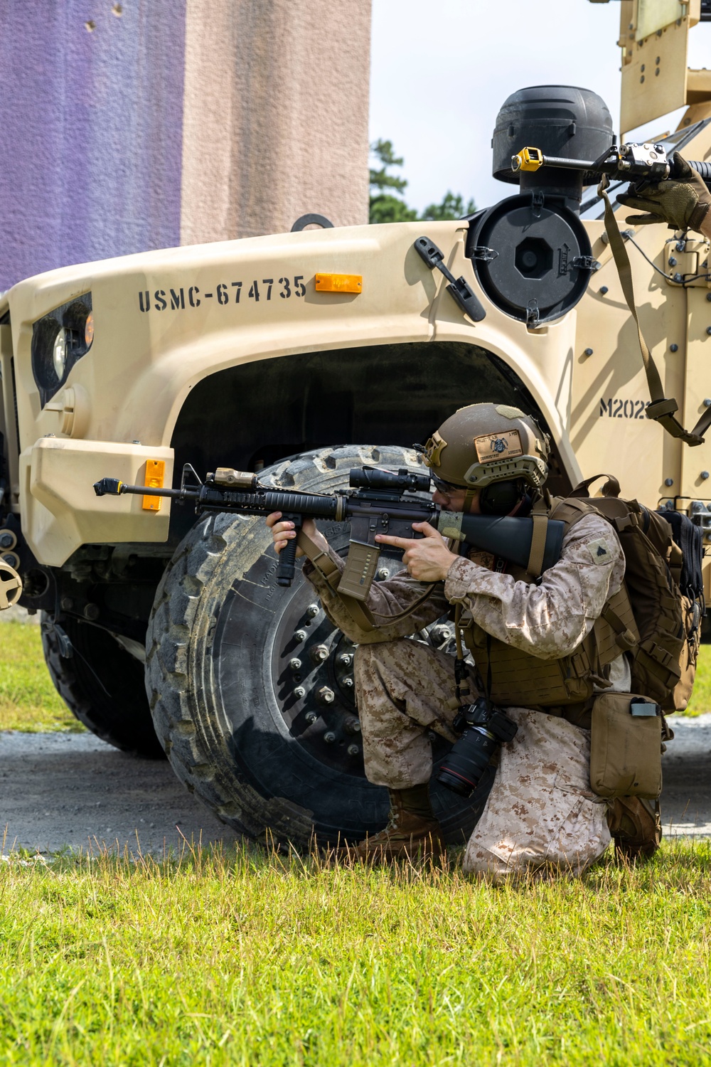 COMMSTRAT Marines with II MSB Participate in the Outdoor Infantry Immersion Trainer