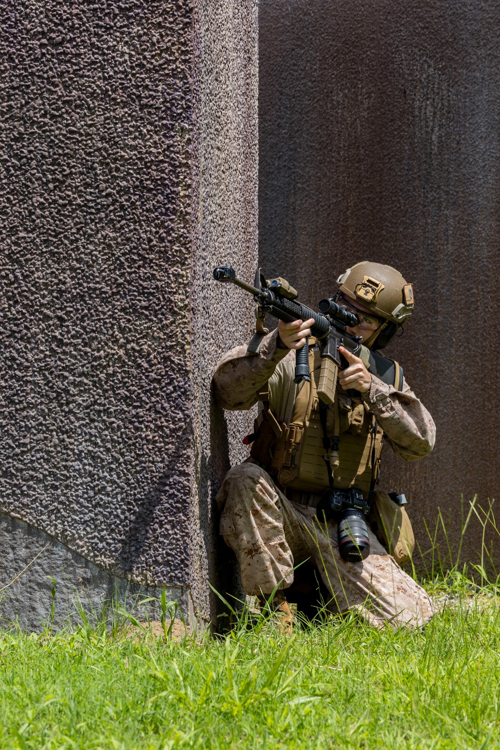 COMMSTRAT Marines with II MSB Participate in the Outdoor Infantry Immersion Trainer