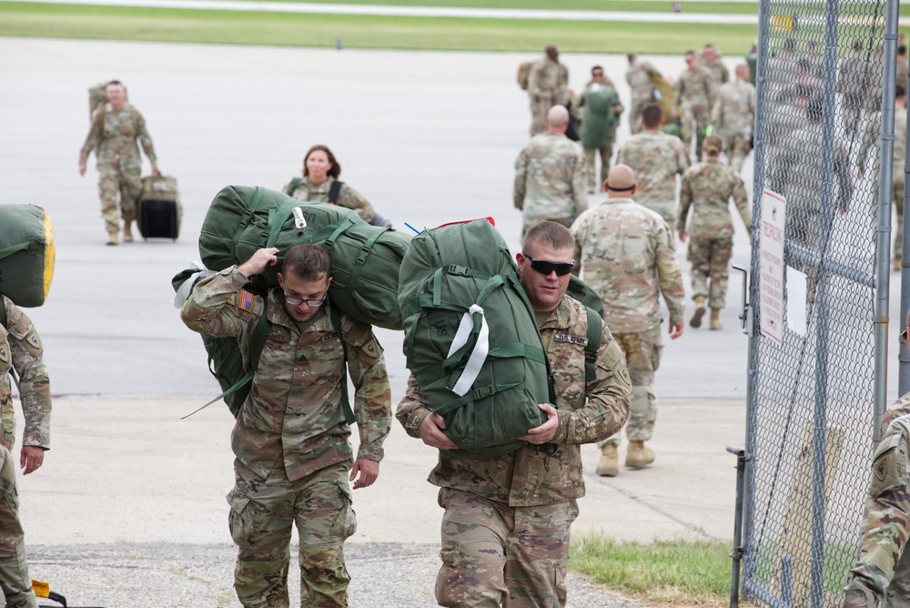 More than 400 Hoosier National Guard soldiers back home again in Indiana