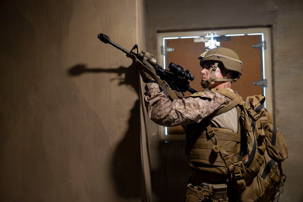 COMMSTRAT Marines with II MSB Participate in the Outdoor Infantry Immersion Trainer