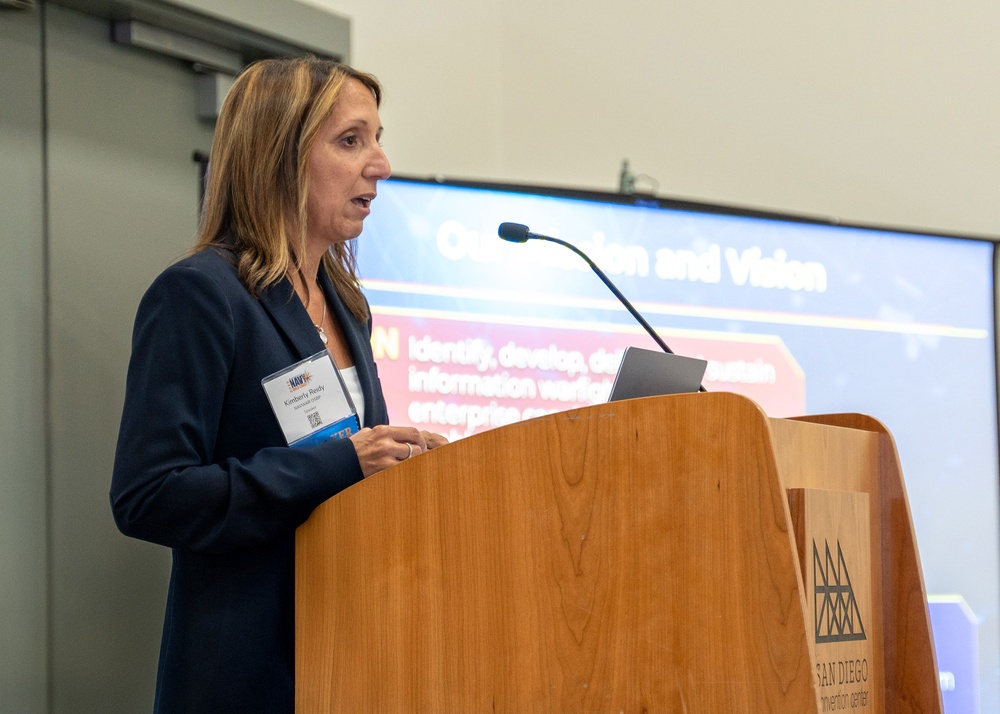 NAVWAR Fosters Collaboration and Engagement with Small Business at 2025 Gold Coast Conference