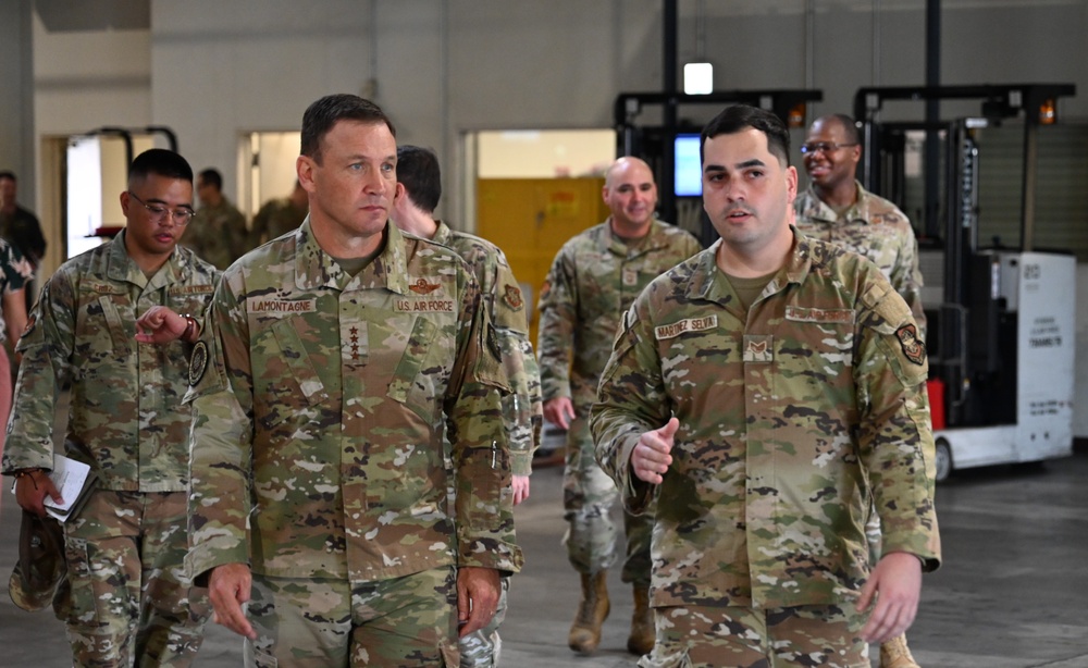 AMC commander visits 730 AMS during DLE 2025