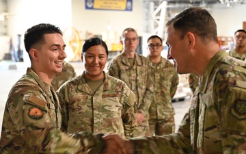 AMC commander visits 730 AMS during DLE 2025
