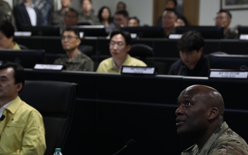 ROK MINDEF and Tri-Command Commander attend MDMP during UFS25