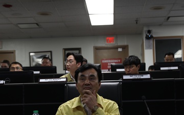 ROK Minister of National Defense visits CP TANGO during Ulchi Freedom Shield 25
