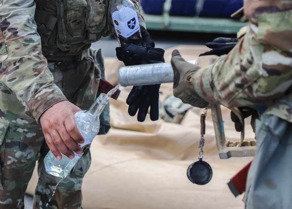 2ID and ROK Army test water purification during Ulchi Freedom Shield