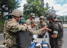 2ID and ROK Army test water purification during Ulchi Freedom Shield