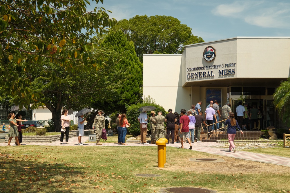 CFAY Commodore Matthew C. Perry General Mess Hosts Open Galley