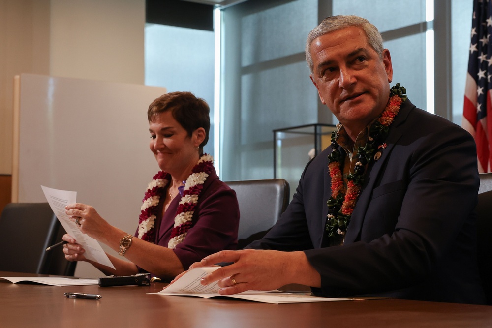 Educational Partnership Agreement between the Defense POW/MIA Accounting Agency and the University of Hawaii