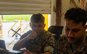 7th Communication Battalion conducts strap exercise