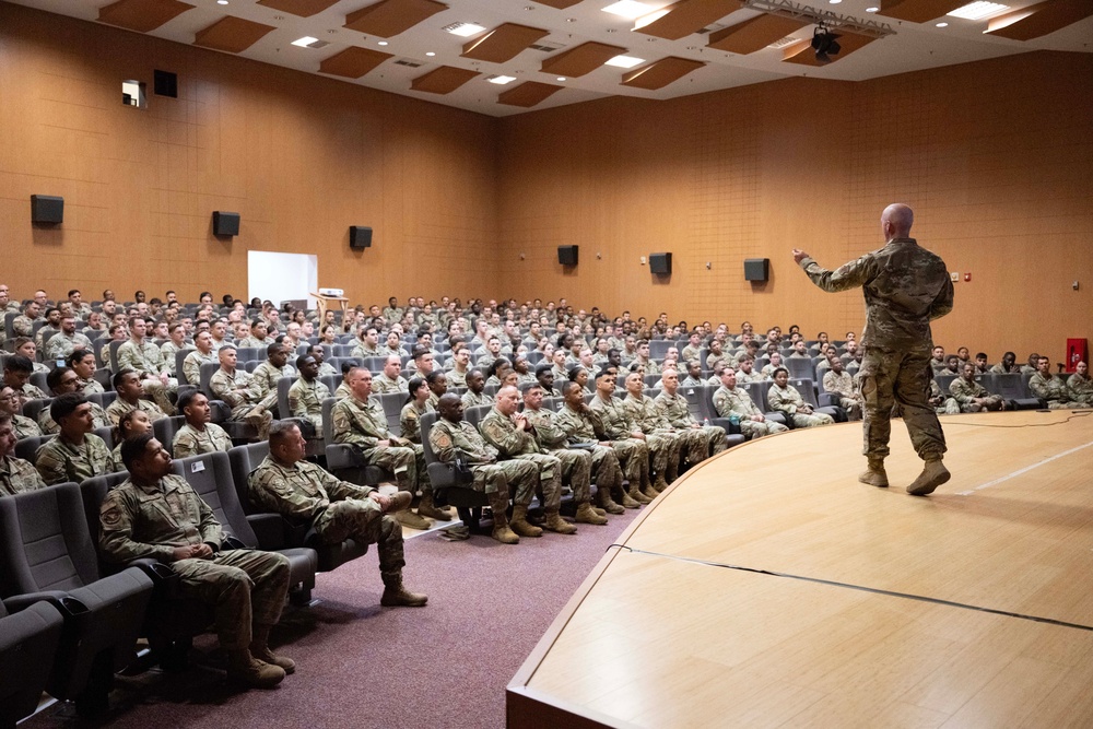 CMSAF visits Incirlik AB and engages with Airmen