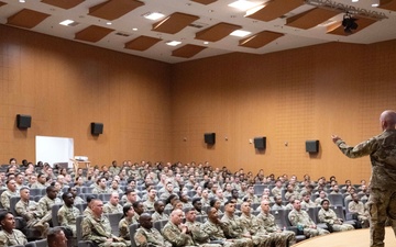 CMSAF visits Incirlik AB and engages with Airmen