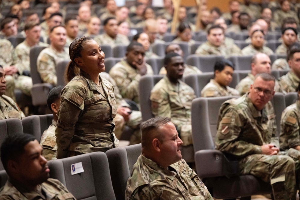 CMSAF visits Incirlik AB and engages with Airmen