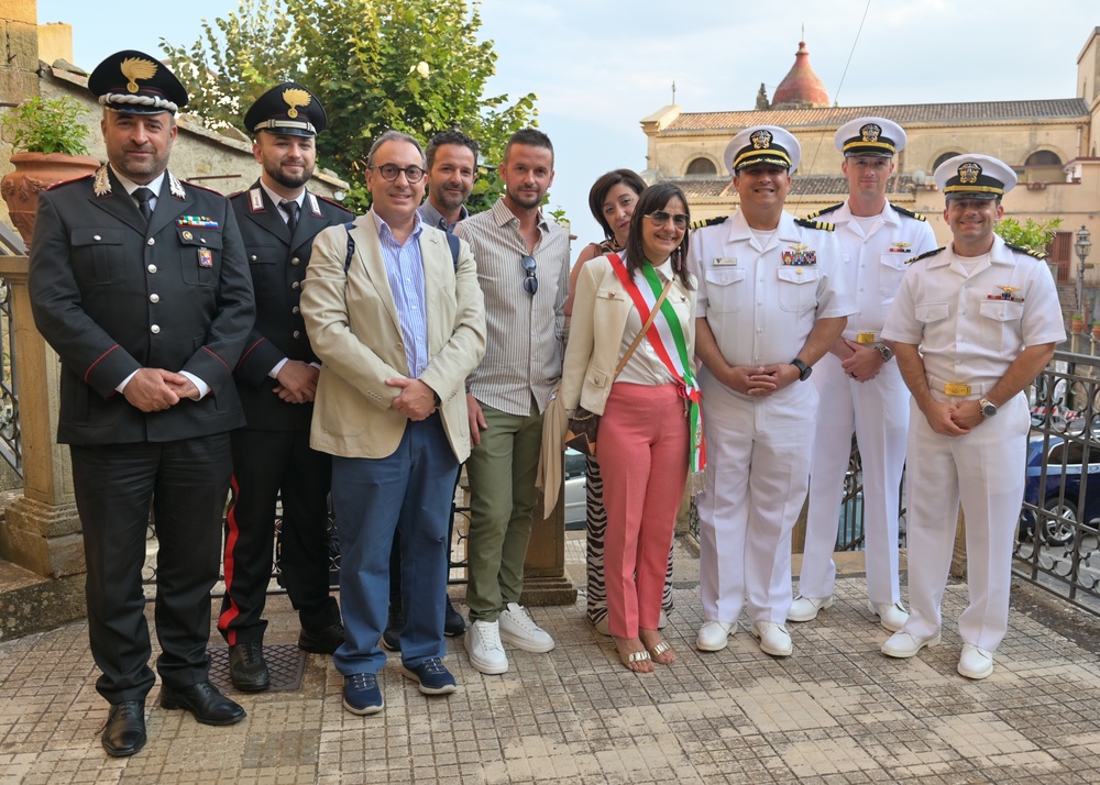 29th Anniversary of the Cesarò Statue