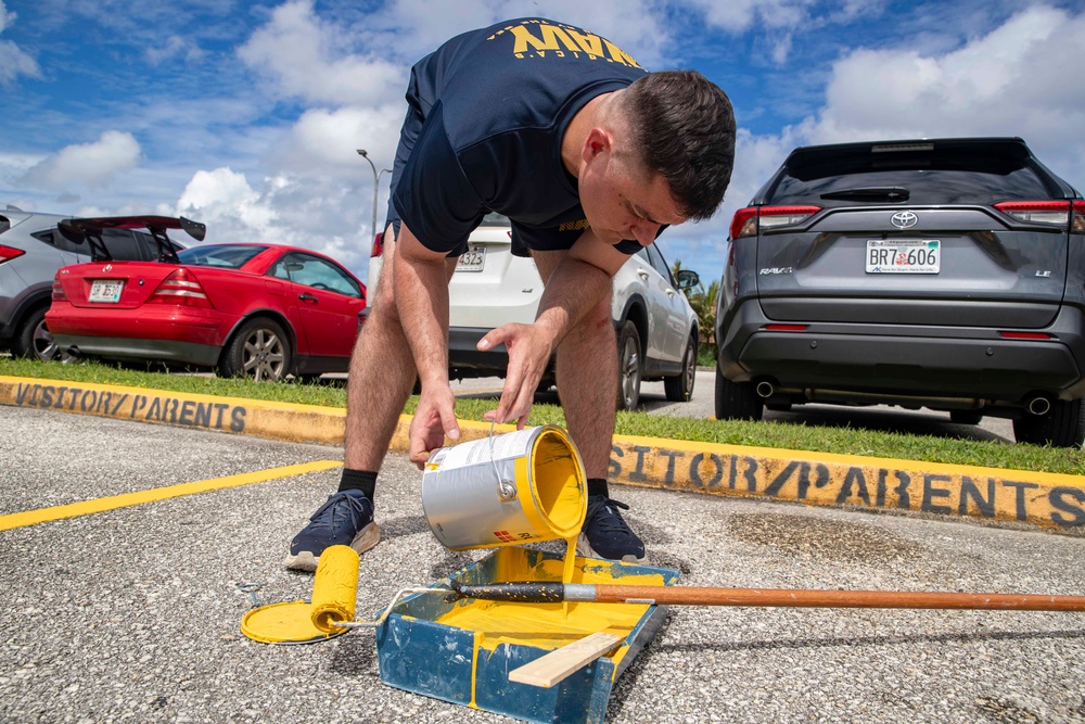 George Washington Sailors Participate in Community Relations Project