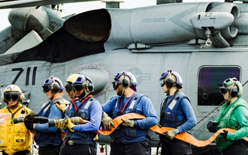 George Washington Sailors Conduct Mass Casualty Drill