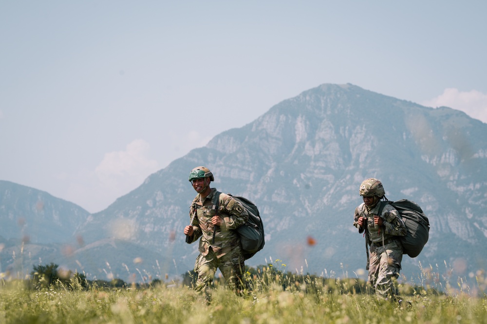 173rd BSB conduct Airborne Operations
