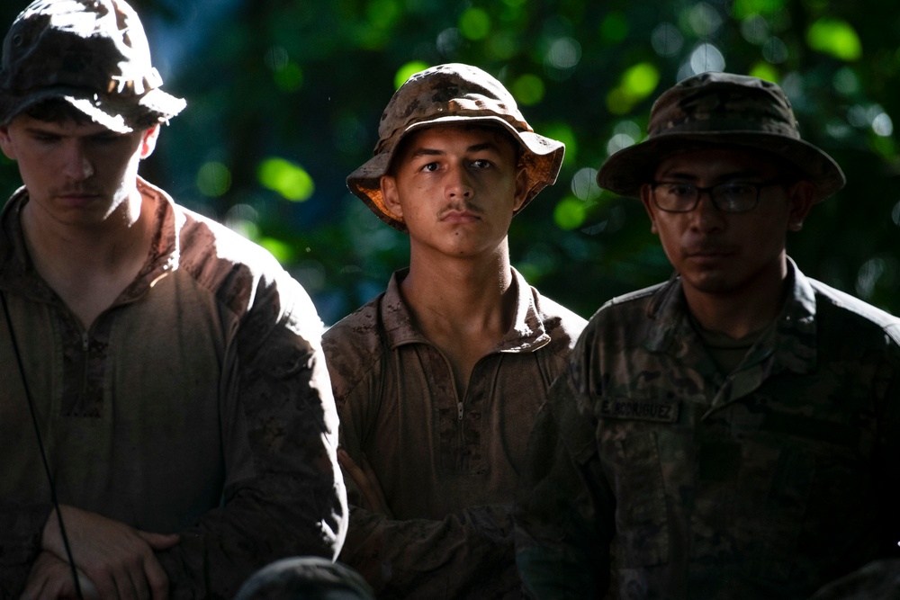 U.S. Marines and Panamanians conduct river crossing
