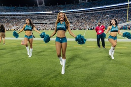 Navy Reservist achieves dream of becoming an NFL cheerleader