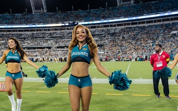 Navy Reservist achieves dream of becoming an NFL cheerleader