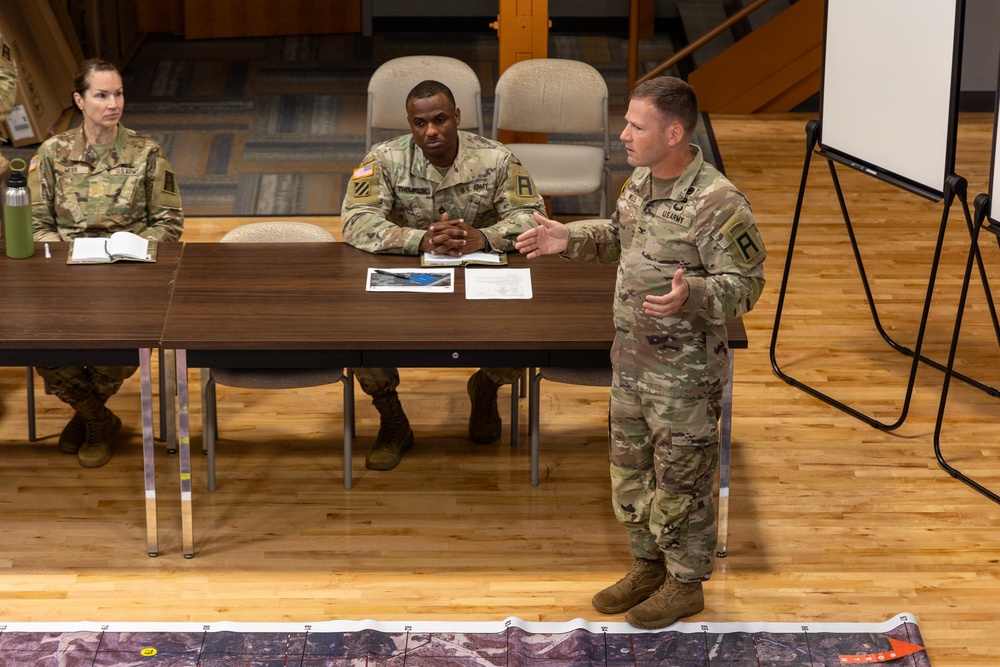 Commander Speaks with Soldiers