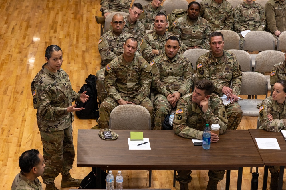 Army Leader Speaks during Brief