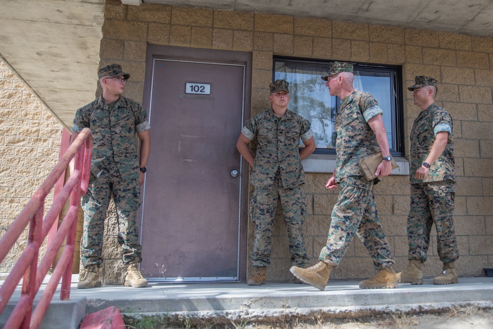 CMC visits 1st Bn., 5th Marines barracks at Camp Pendleton