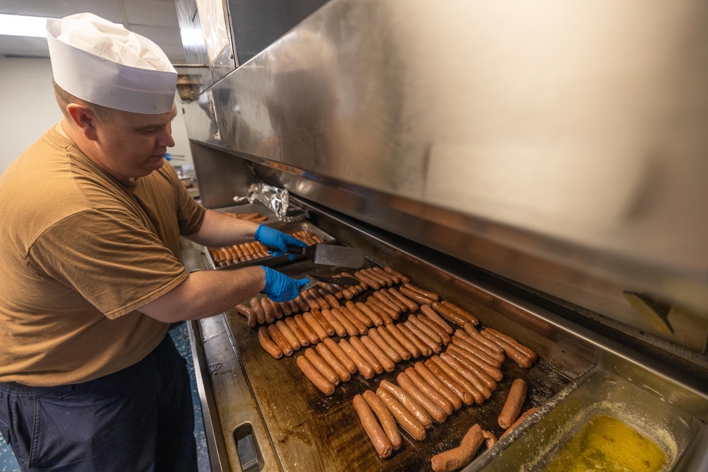 USS Bataan Hosts Burger Burn Mentorship Event