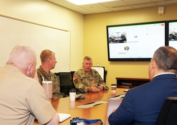 BUMED-N2 Staffers visit NAMRU San Antonio