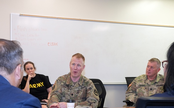 BUMED-N2 Staffers visit NAMRU San Antonio