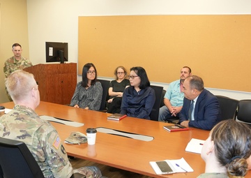 BUMED-N2 Staffers visit NAMRU San Antonio