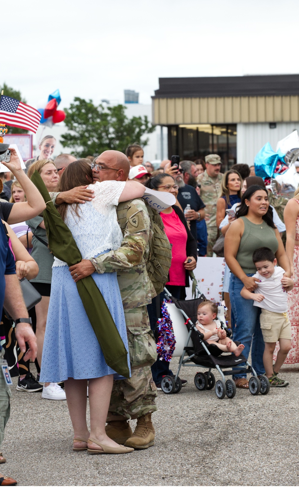 More than 400 Hoosier National Guard soldiers back home again in Indiana