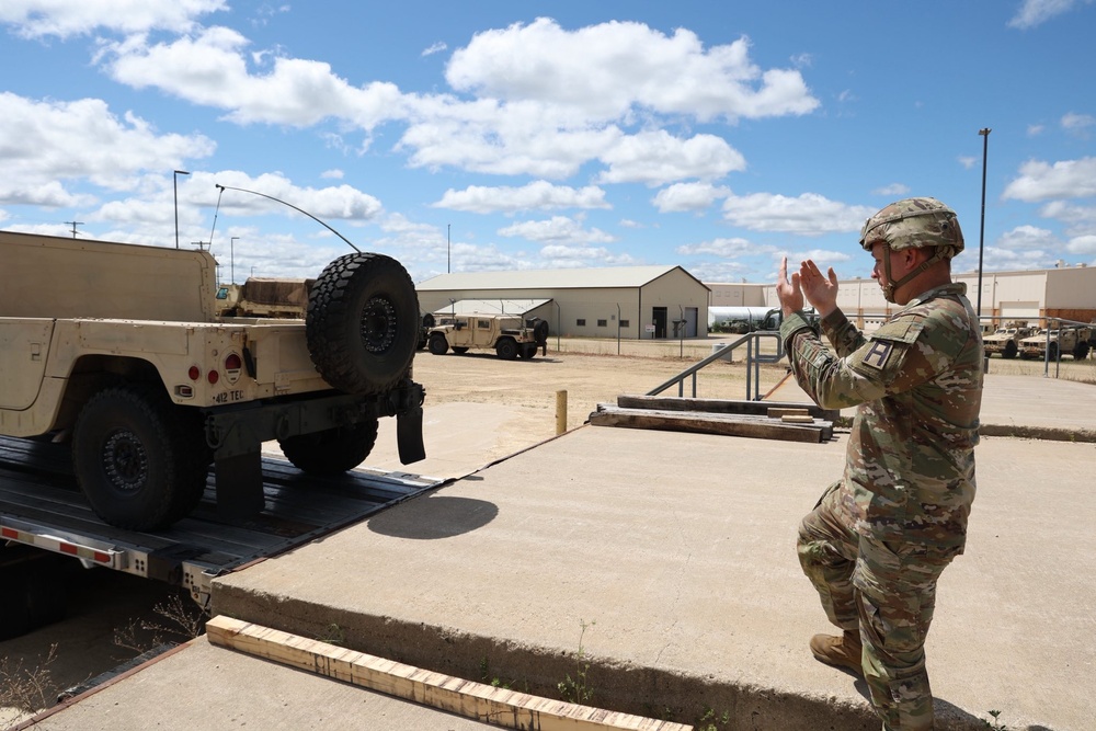 OC/T Helps Unload Vehicles for Exercise