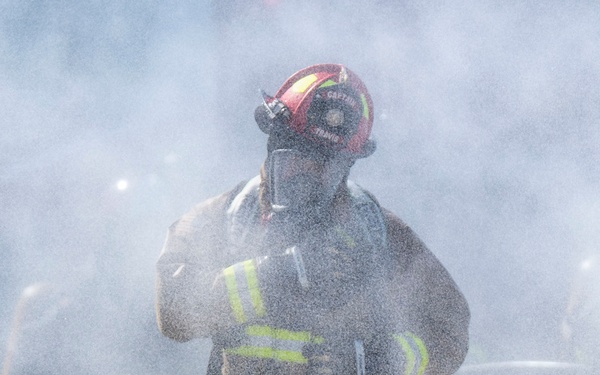 Team Travis partners with SFO firefighters in aircraft rescue training