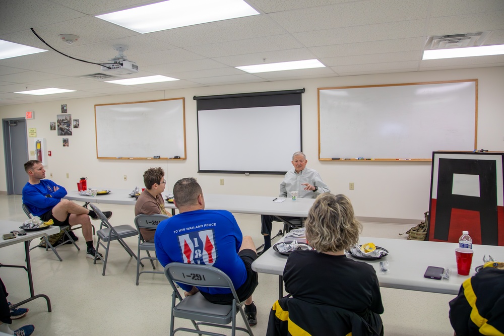 Renowned Author Meets with 181st MFTB