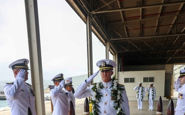 Coggins Takes Command of OICC Pearl Harbor Naval Shipyard
