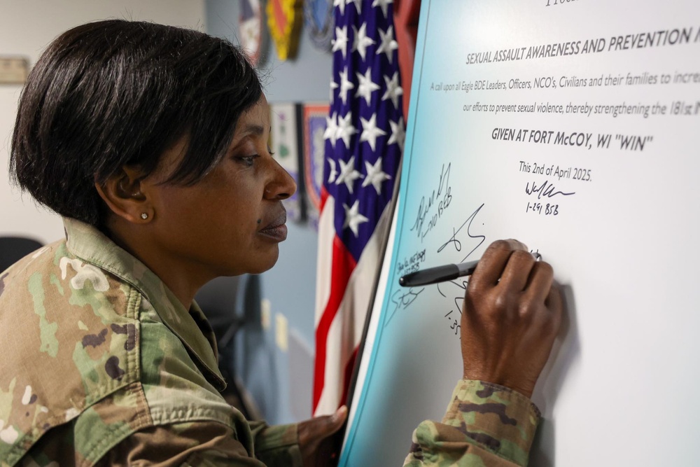 181st MFTB Leaders Sign Proclamation to Combat and Prevent Sexual Violence