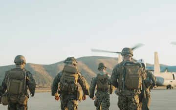 15th MEU Loads Humanitarian Aid at Staff Planning Exercise
