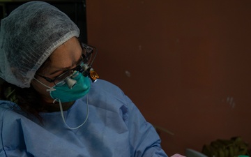 Air Force delivers first dental care to Tarumandy