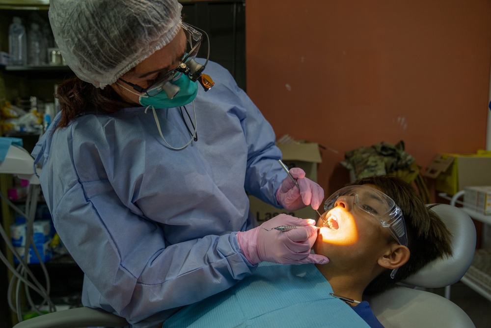 Air Force delivers first dental care to Tarumandy