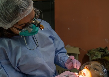 Air Force delivers first dental care to Tarumandy