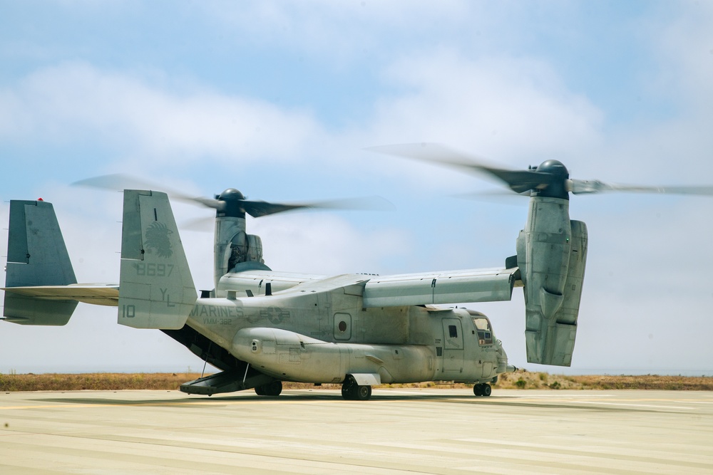 15th MEU Establishes Rapid Response Communications Node During Staff Planning Exercise