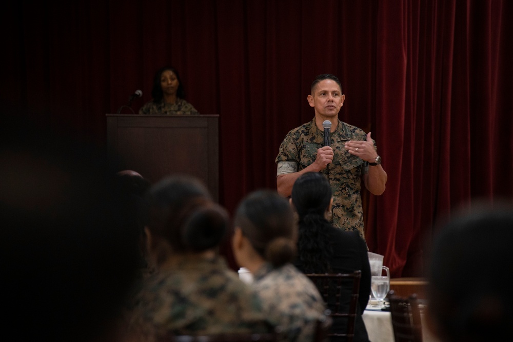 SMMC Ruiz visits I MEF
