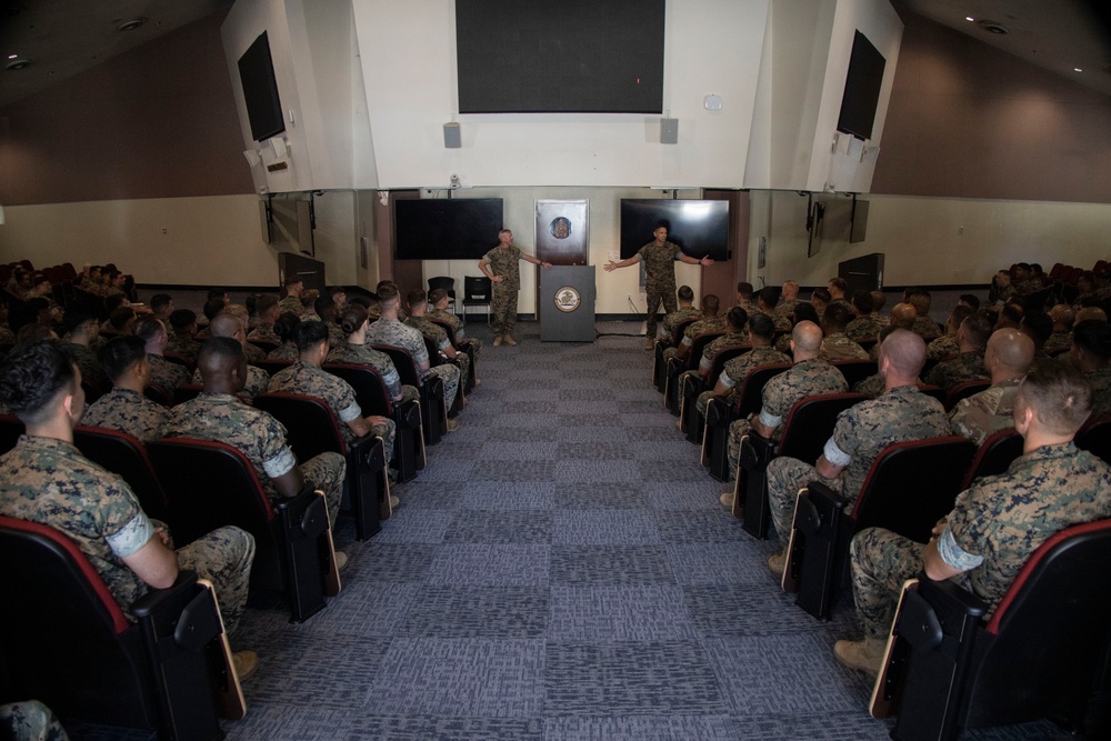 SMMC Ruiz visits I MEF