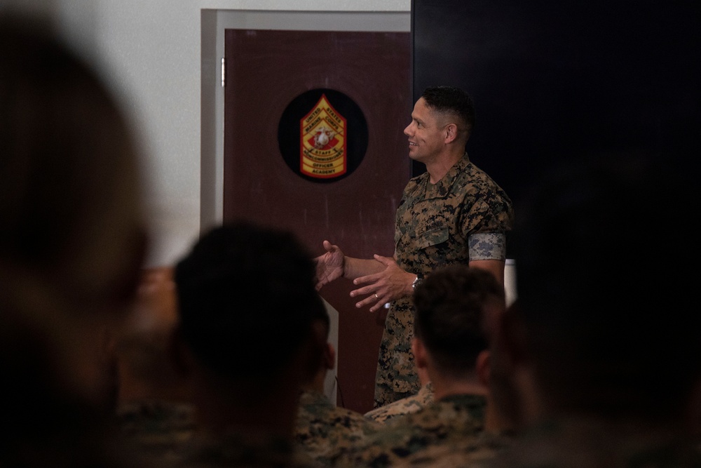 SMMC Ruiz visits I MEF