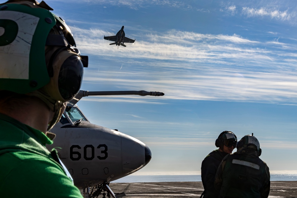 Abraham Lincoln participates in exercise Northern Edge 2025